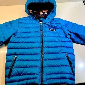 5t Patagonia down jacket. Reversible